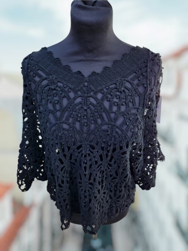 Opengewerkte Top met V-Hals Zwart